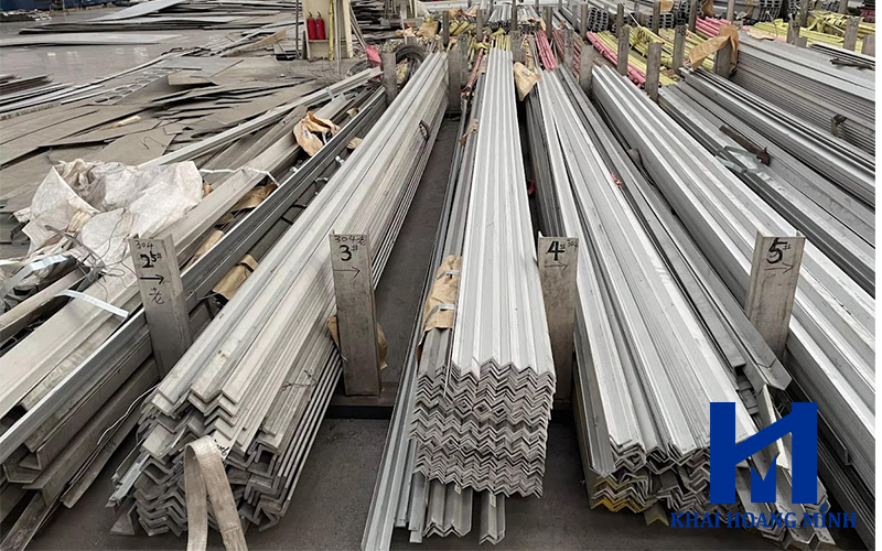 ve-duc-inox-304-316-201-50mm-3.0mm-size-30-100mm Vê đúc inox 304 316 201 50mm 3.0mm size 30-100mm